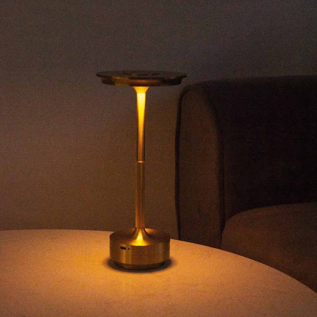 Bolendo MetalSense | Trådløs bordlampe i metal