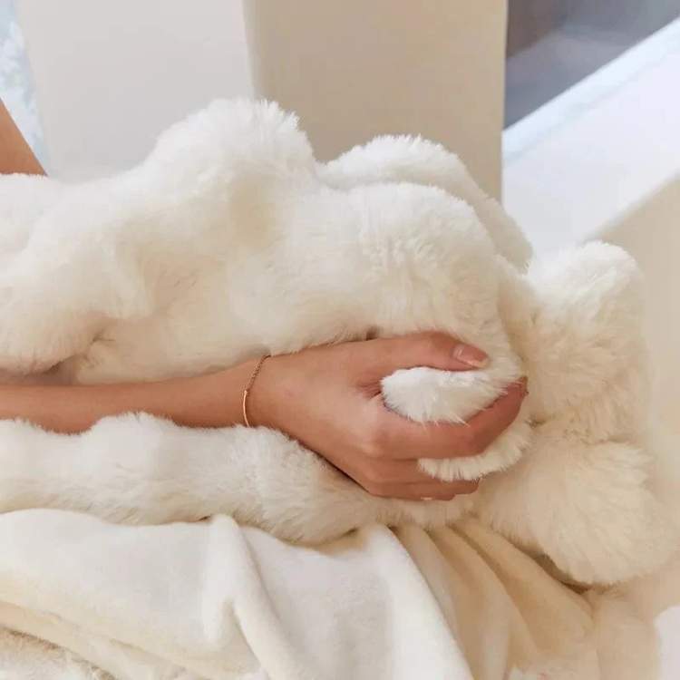 PlushHaven Faux Fur Vægtet Tæppe
