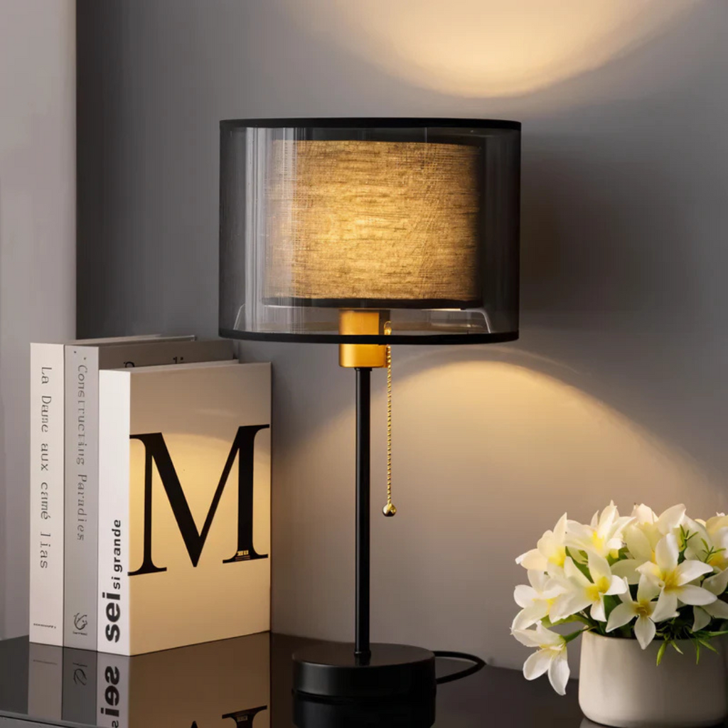 Vintage Bordlampe med Dobbelt Stofskærm til Varm Ambient Lys LED