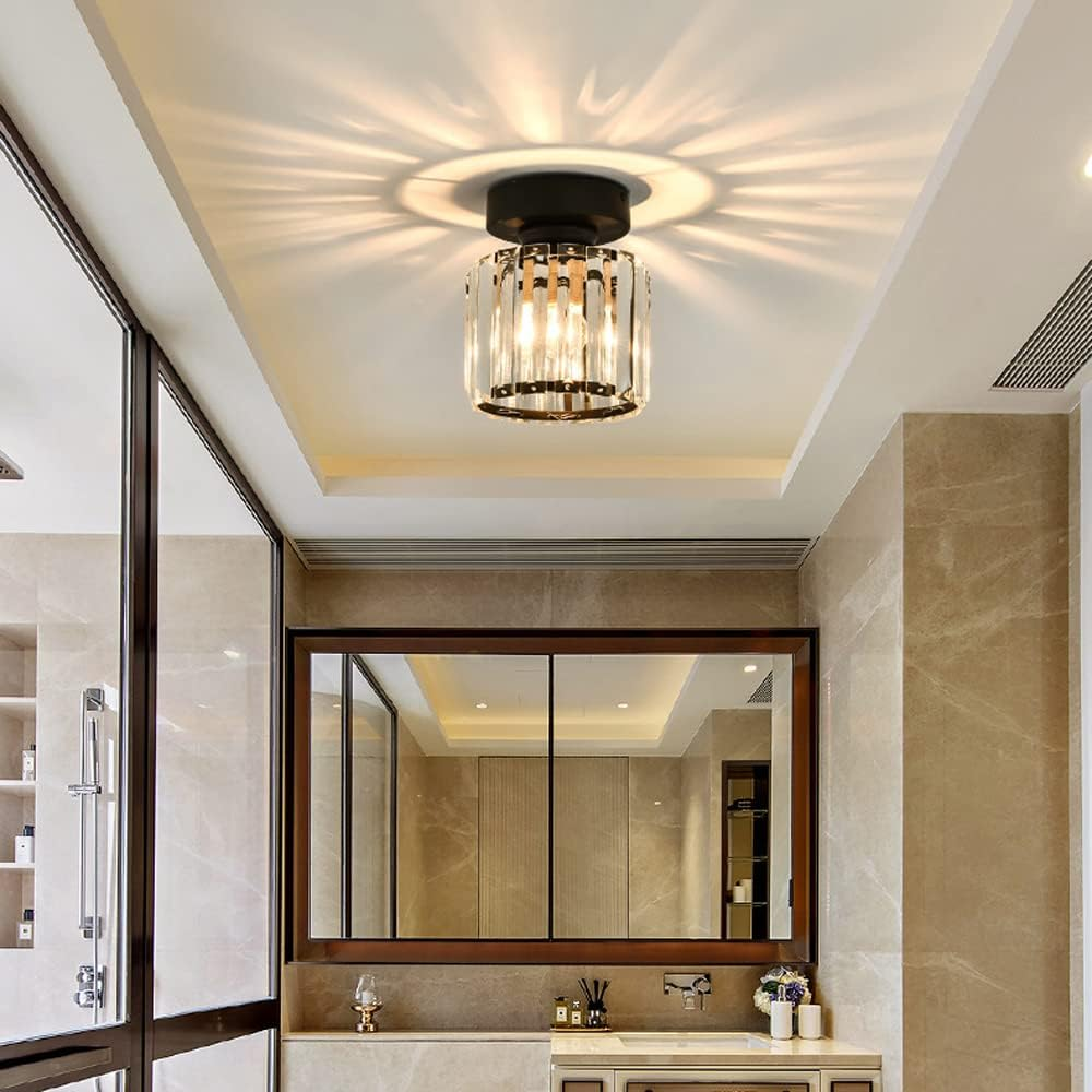 Krystalglas Loftlampe – Messingbeslag & Kompakt Design