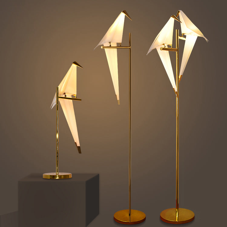 Origami Birdy Bordlampe – Hyggevarmt Lys og Moderne Vingedesign
