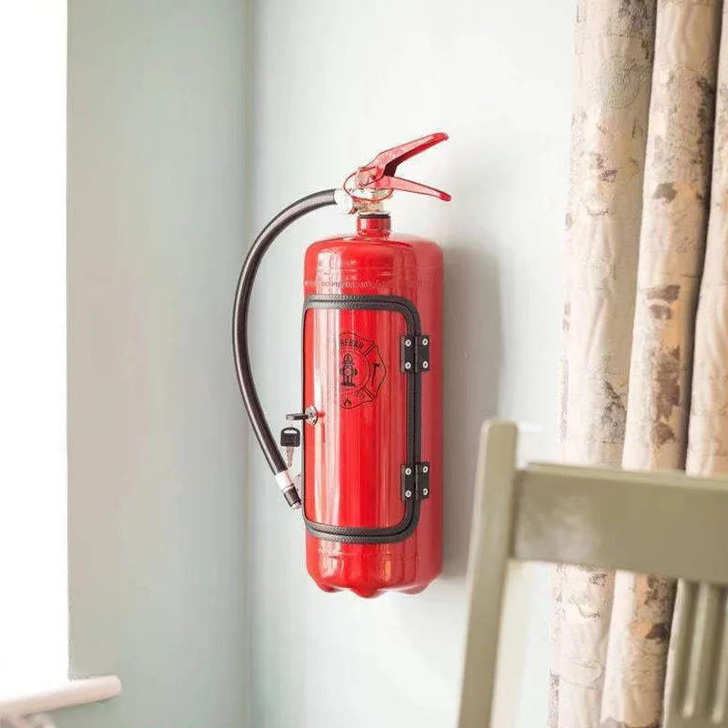 FireVault – Skjult opbevaring til flaske i design af brandslukker