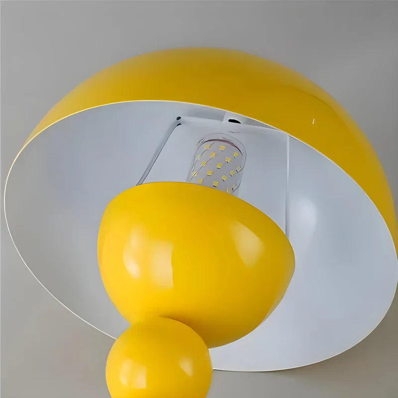 LED bordlampe med variabel lysstyrke i skandinavisk design