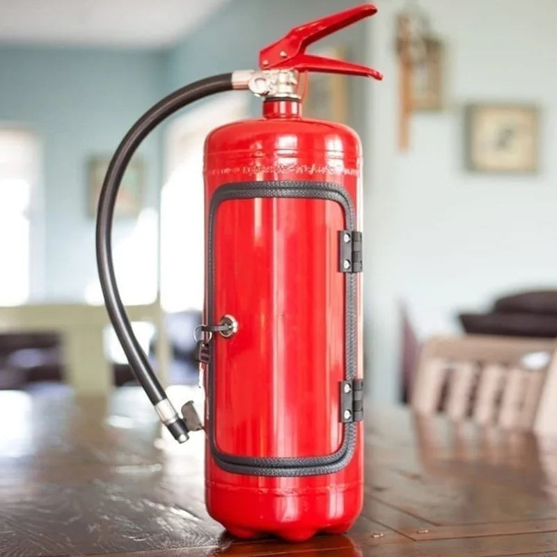 FireVault – Skjult opbevaring til flaske i design af brandslukker