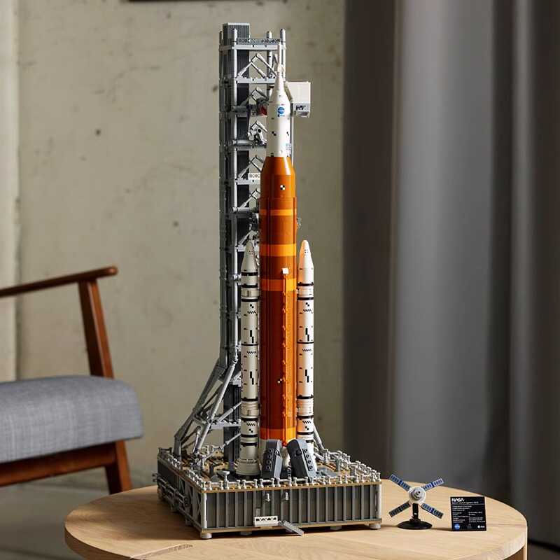 Stellar Forge Artemis Launch System Model Kit Til Ruminteresserede