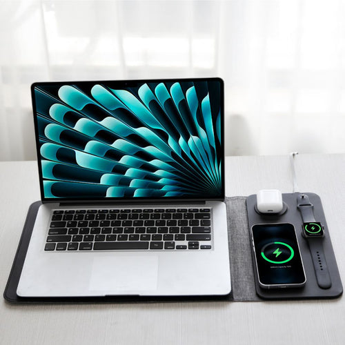 PowerDesk Sleeve – Slim Laptop Case med Trådløs Opladningsfunktion