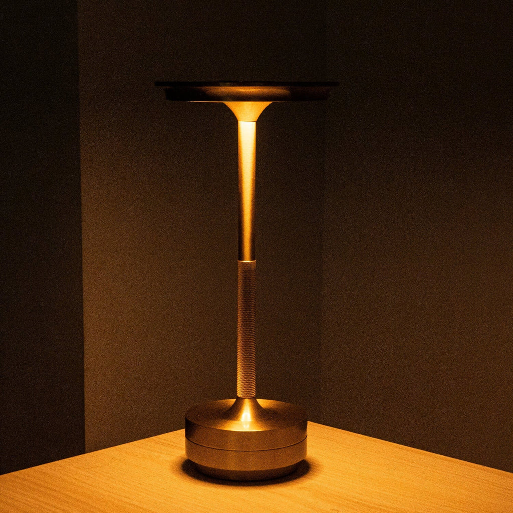 Bolendo MetalSense | Trådløs bordlampe i metal