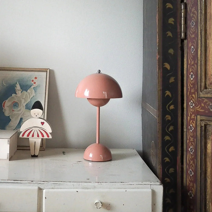 AuroraGlo LED-Bordlampe - ikonisk design til ethvert rum