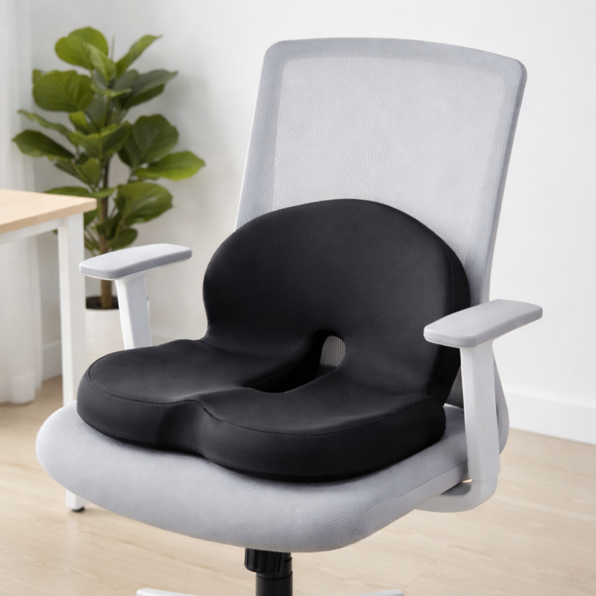 Sædehynde – Ergonomisk form med åndbart memory-skum & skridsikker underside