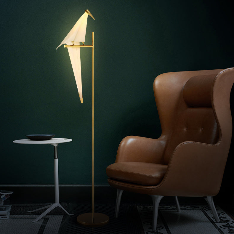 Origami Birdy Bordlampe – Hyggevarmt Lys og Moderne Vingedesign