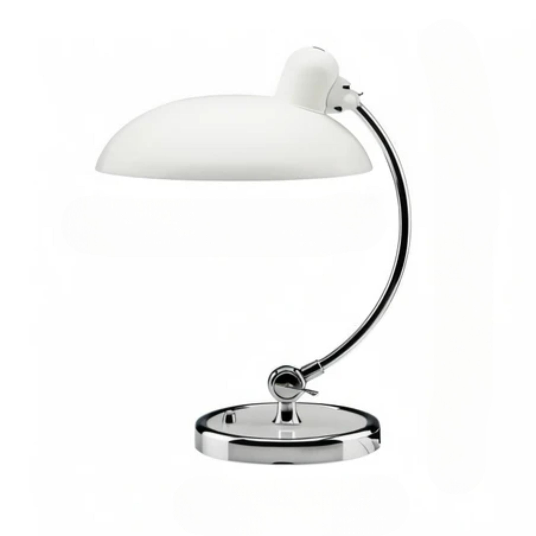 Bordlampe – Justerbar arm af jern & klassisk kuppelform til funktionel arbejdsbelysning