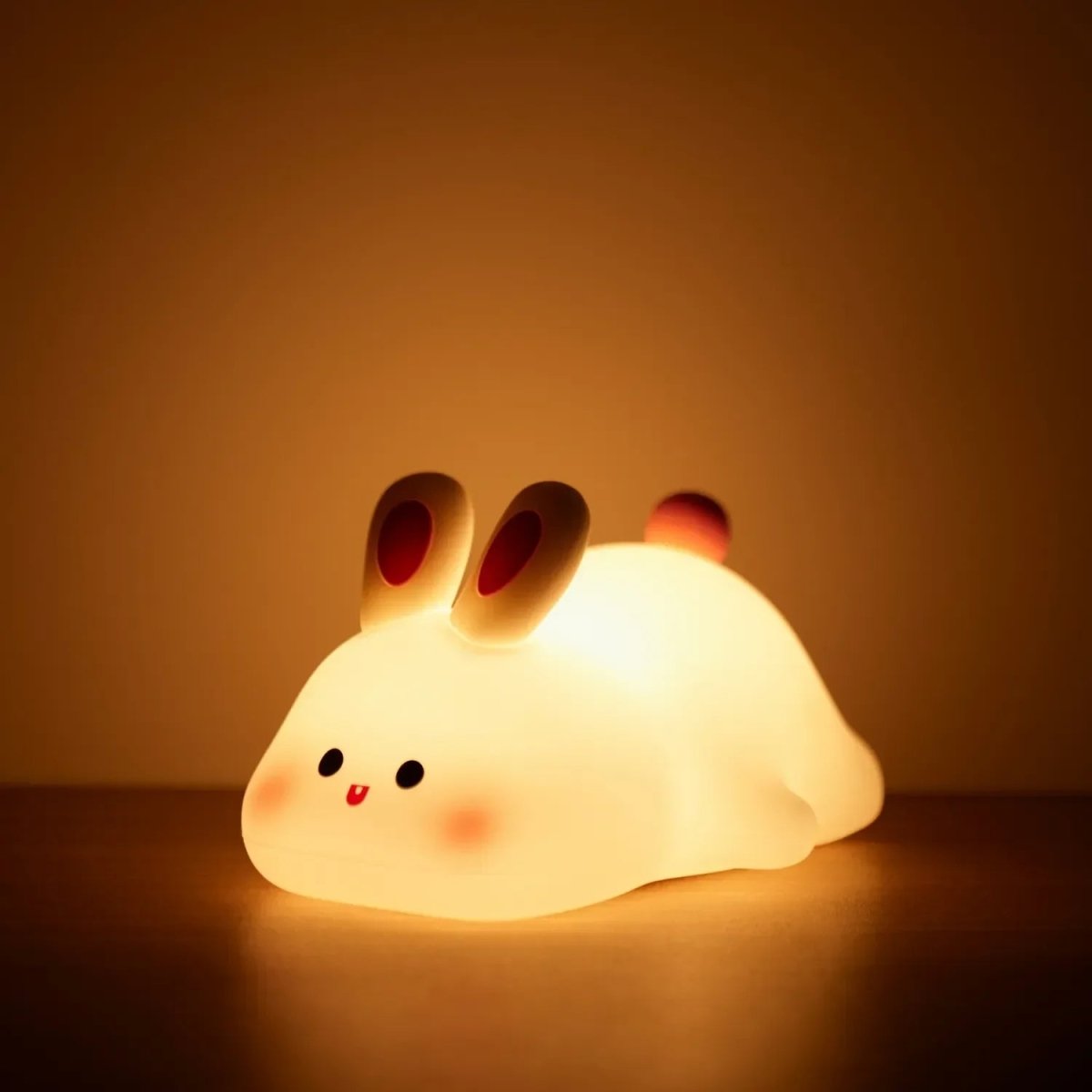 Nattelys i Silikone – BPA-Fri, Dæmpbar & Genopladelig