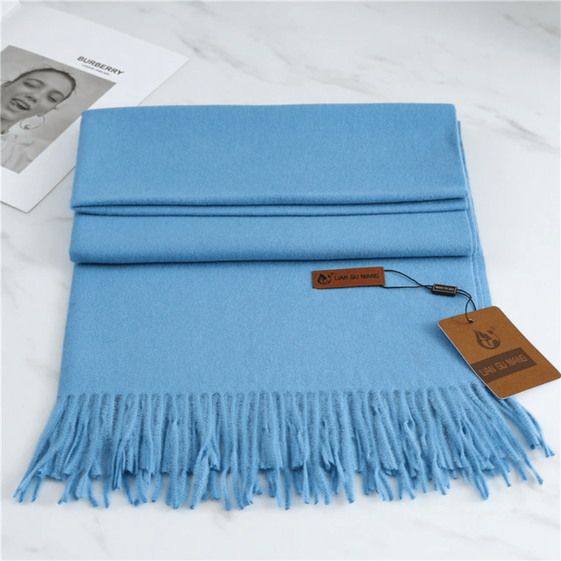 Cashmere tørklæde med frynser for varme og elegance