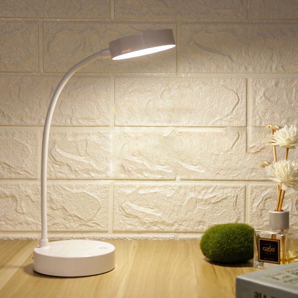 Moderne Justerbar LED Skrivebordslampe – Dæmpbart Lys med Fleksibel Hals og USB-forbindelse