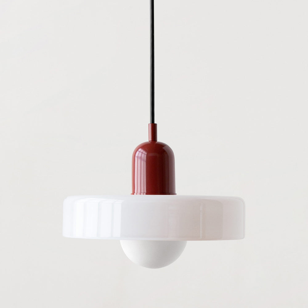 ColorLoop Pendant – Kunstnerisk Bauhaus Hængelampe med Varmt Lys