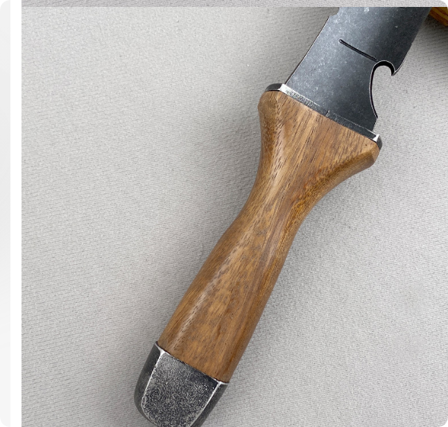 TrailForge Pro Grip Udendørs Overlevelseskniv Med Ergonomisk Håndtag Og Holdbar Klinge | Petprovac