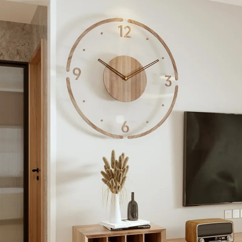 Moderne vægurs i træ – Minimalistisk og elegant design til stuen
