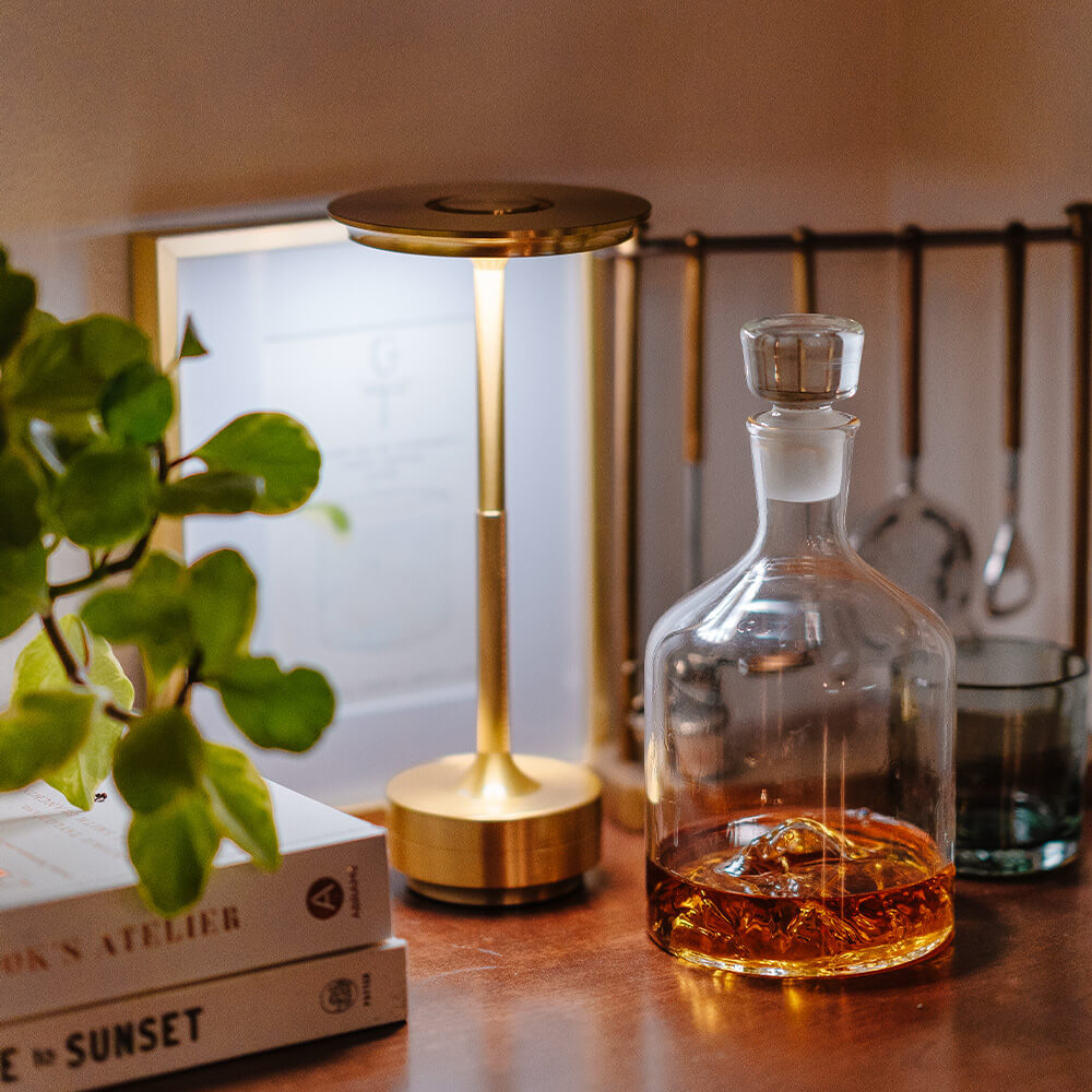 Bolendo MetalSense | Trådløs bordlampe i metal