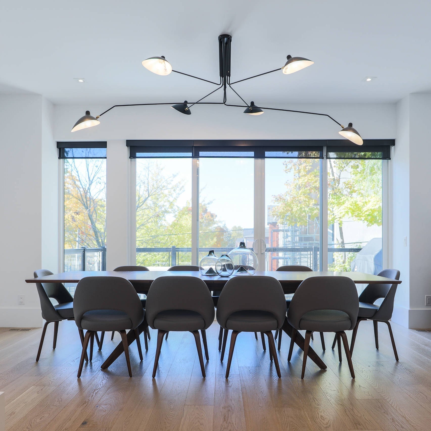 Serge Mouille Justerbar Loftlampe - Multi-Arm Design