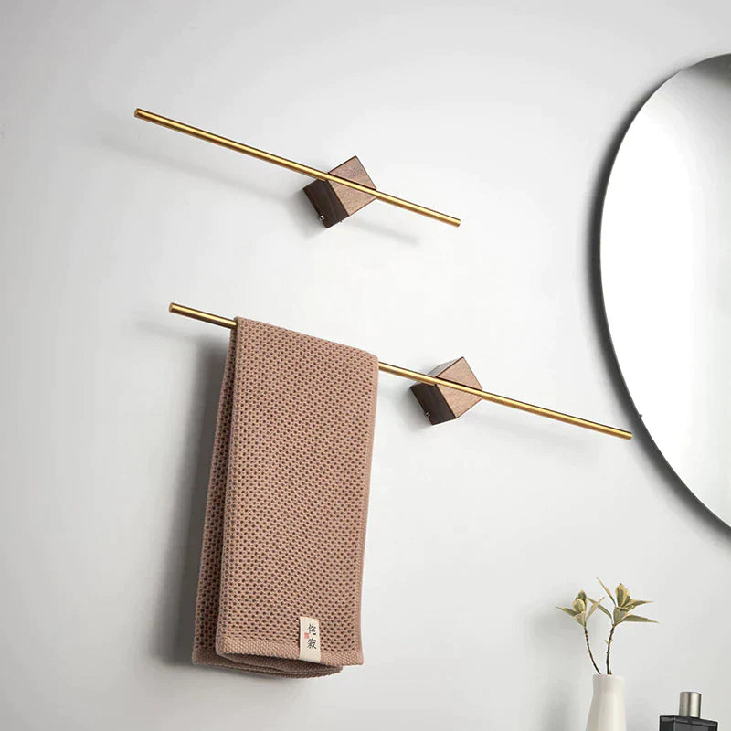 BadeWunder håndklædeholder – Minimalistisk design møder praktisk badeorden