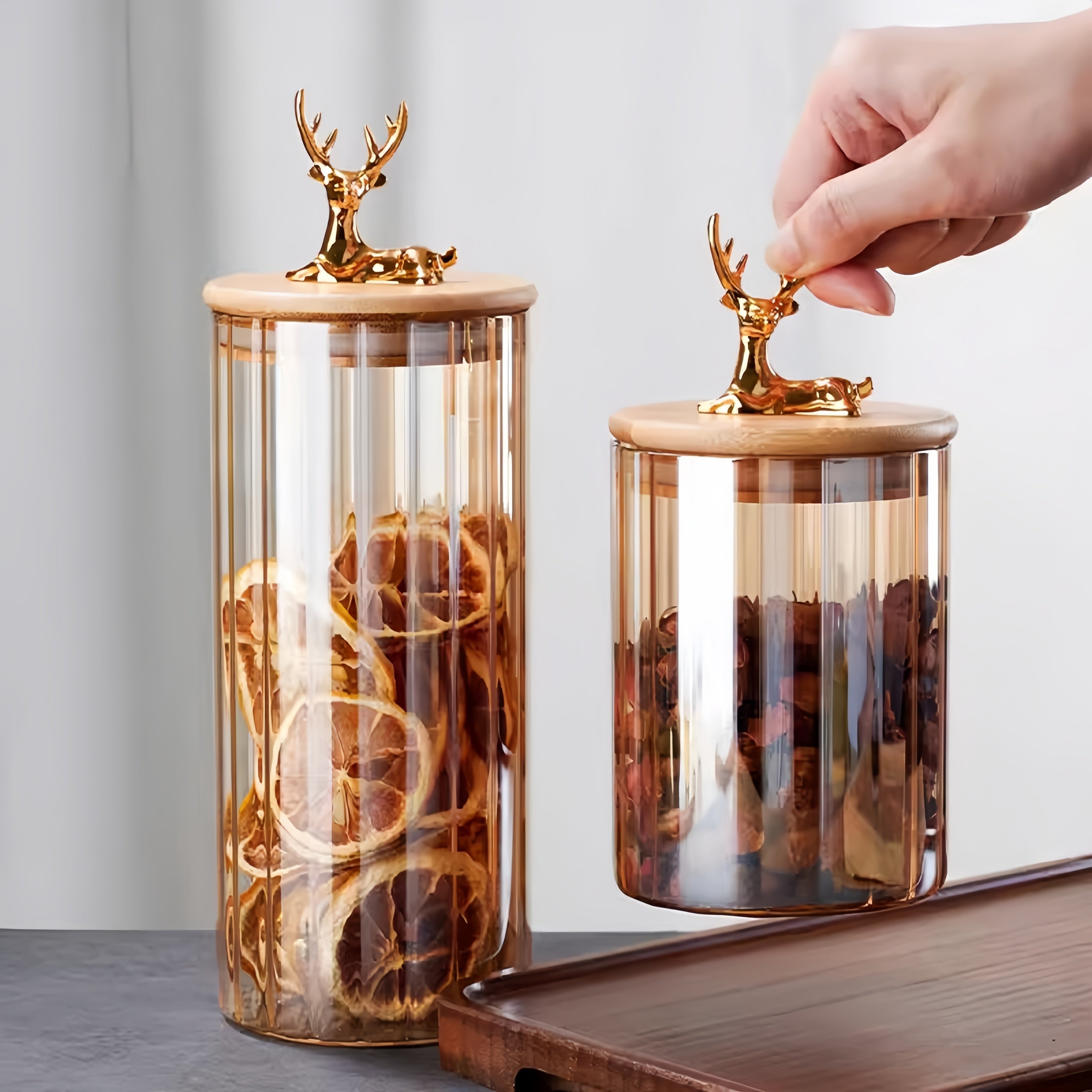 Elowen Stag Amber Finish Glasbeholdere Sæt Af Tre Med Guld Låg