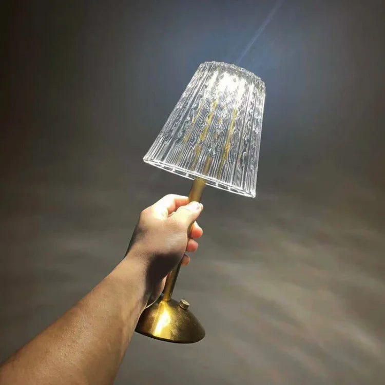 LightSphere - Elegant Bordlampe