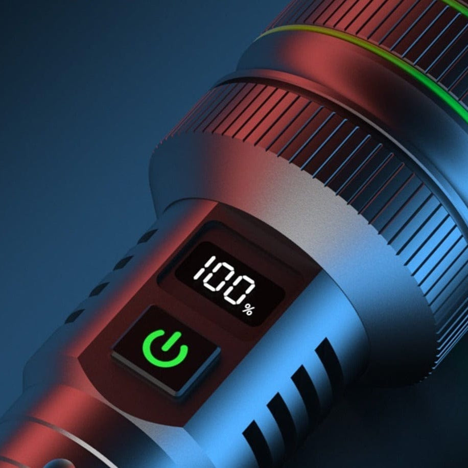 UltraBeam – Kraftig 10.000 Lumen lommelygte med Power Bank-funktion og lang rækkevidde