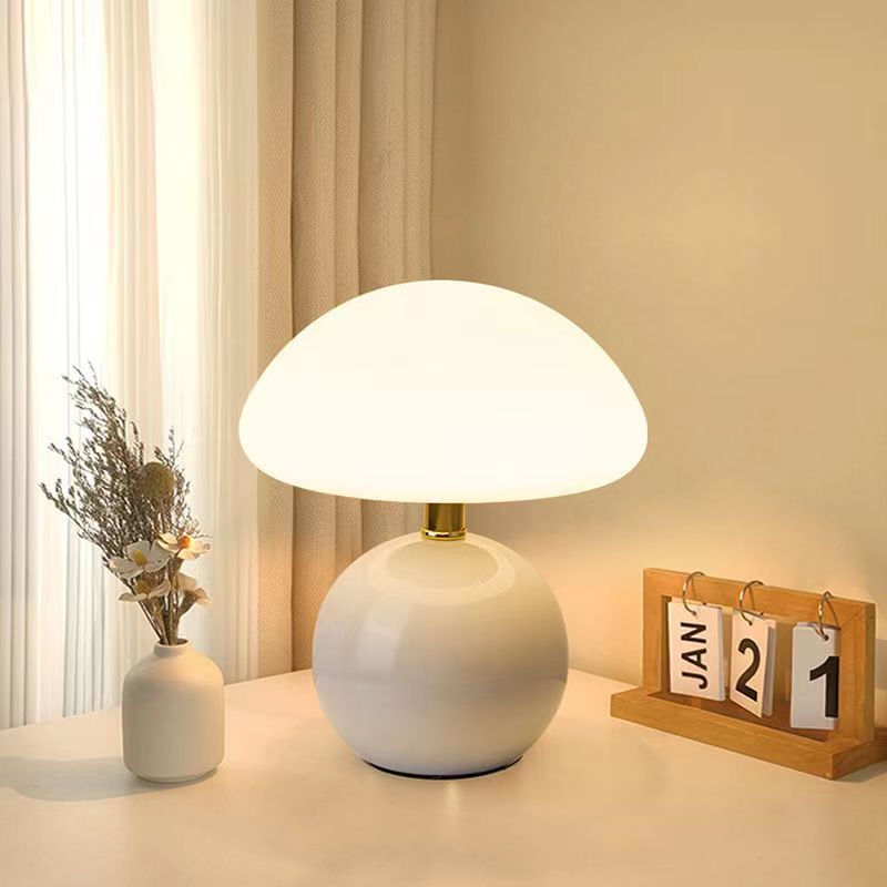 Fransk Cream Svampe Bordlampe med Justerbare LED-farver