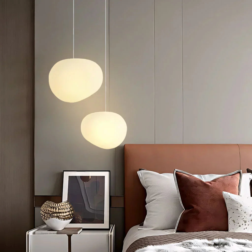 Elegant Hvid Pebble Pendel lampe med Minimalistisk Design