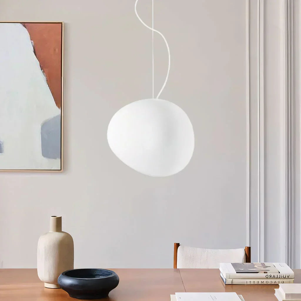 Elegant Hvid Pebble Pendel lampe med Minimalistisk Design