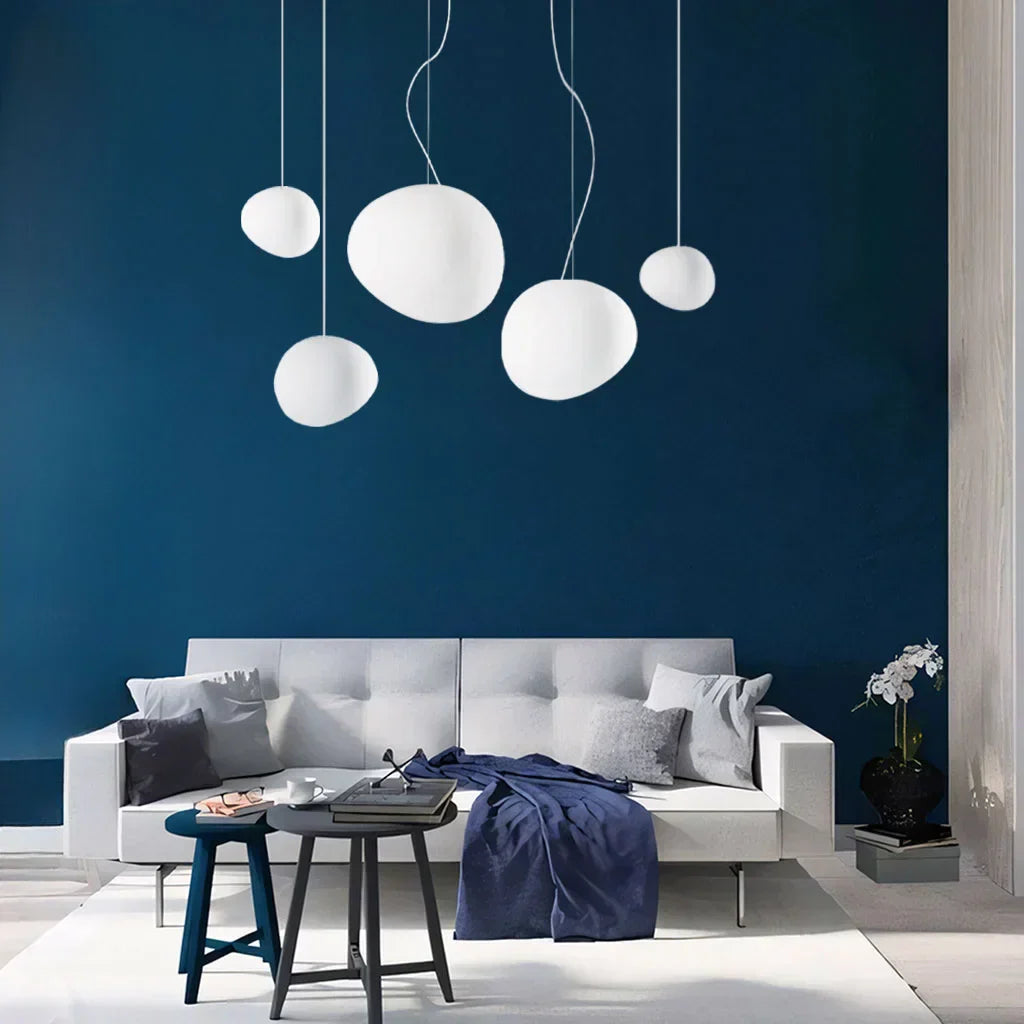 Elegant Hvid Pebble Pendel lampe med Minimalistisk Design