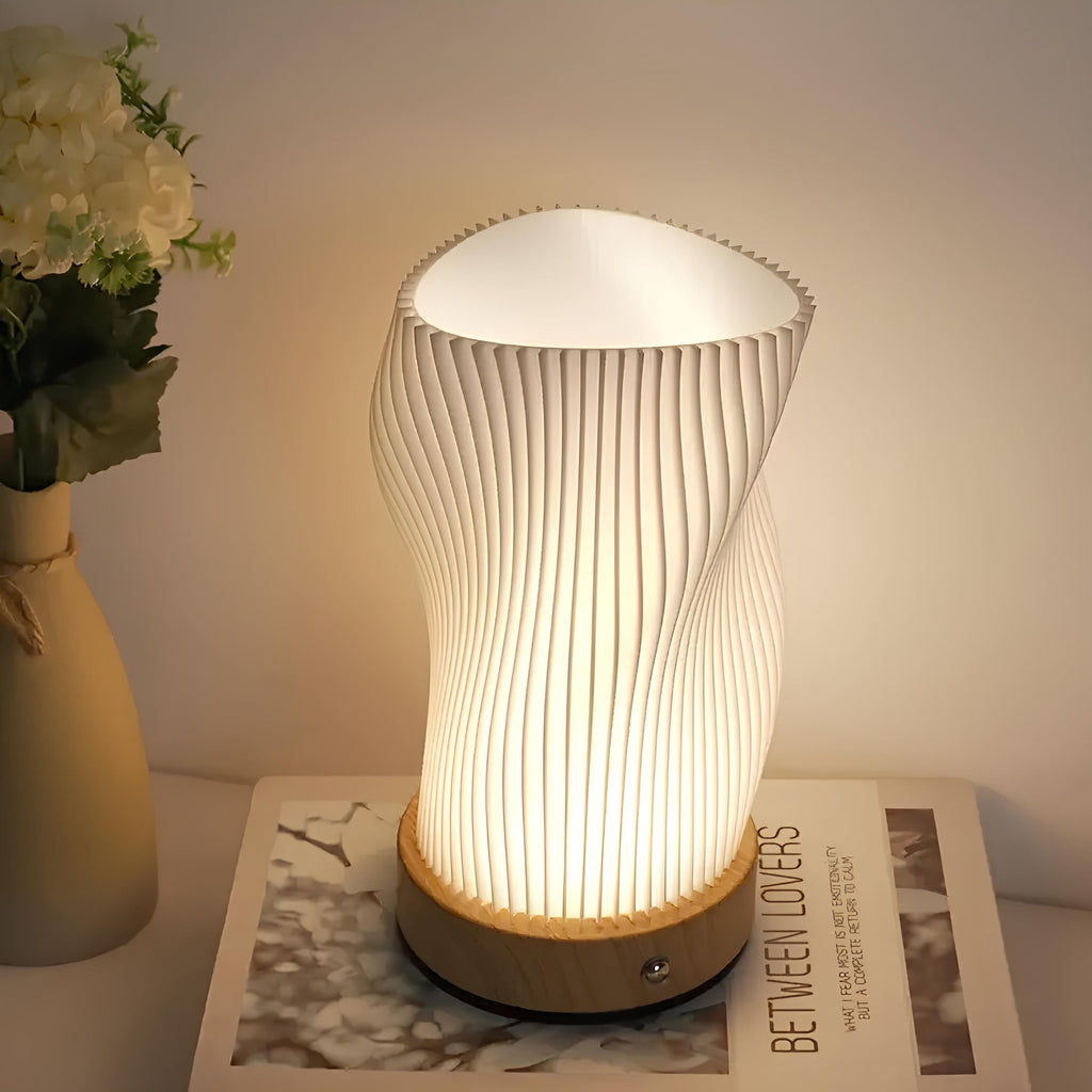 Serene Wave Dæmpbar Lampe – Skab den Perfekte Atmosfære i Dit Interiør