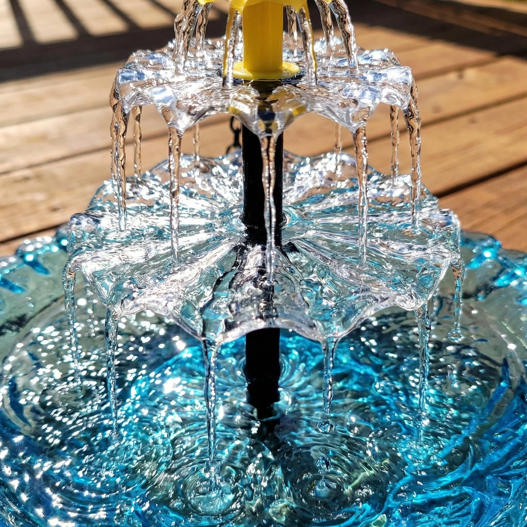SolarCascade™ – Solcelledrevet Vandfaldbrønd