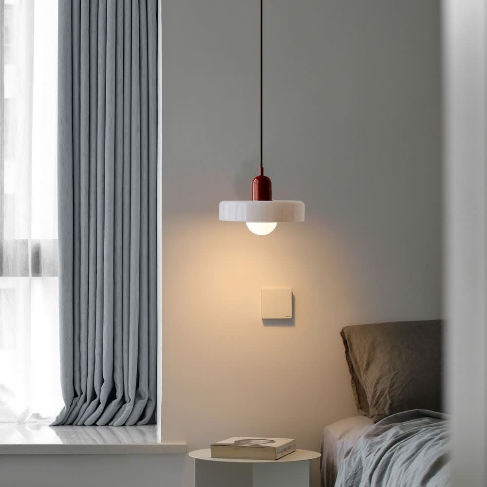 Bauhaus Pendellampe i Farget Glas med Justerbart Ophæng