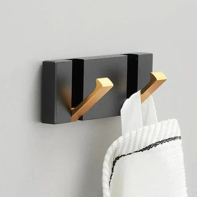Foldbar Metal Vægkrog med Flere Kroge – Pladsbesparende og Moderne