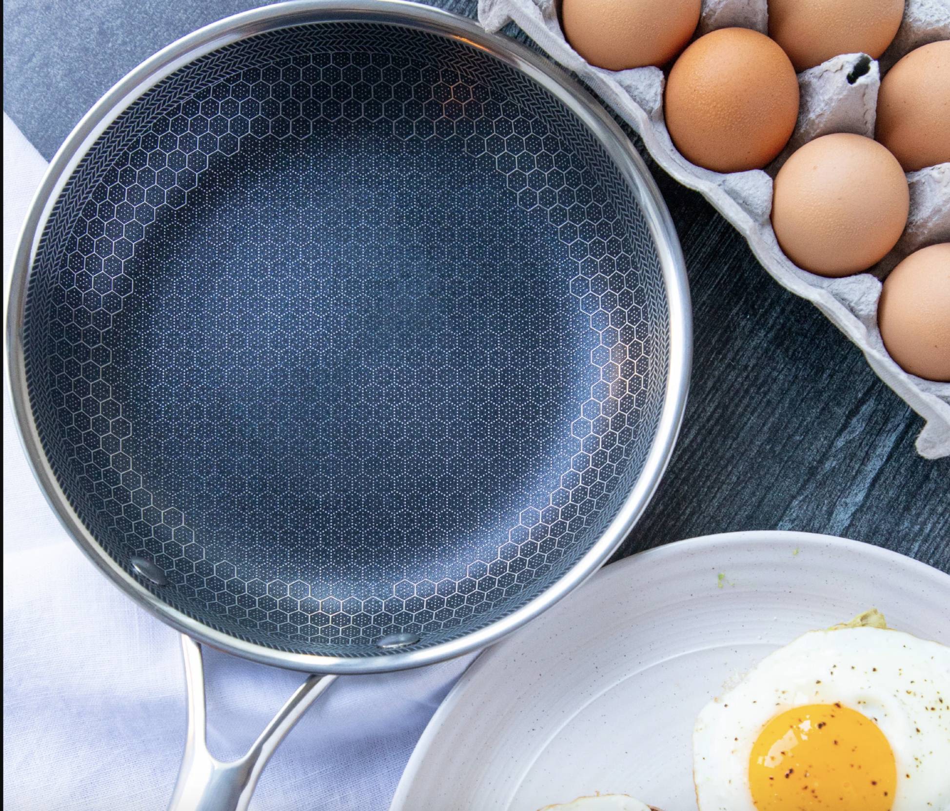 Højkvalitets rustfrit stål stegepande med non-stick pixelteknologi – Perfekt til sund stegning