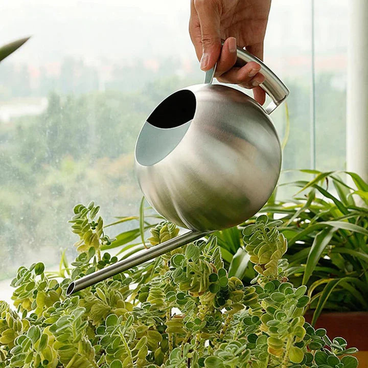 PlantFlow – Slank sfærisk vandkande perfekt til sarte planter