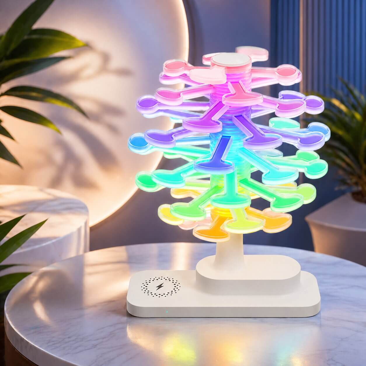 Bordlampe med oplader | RGB ambient lys | Spiraltræ design | Spiralhave