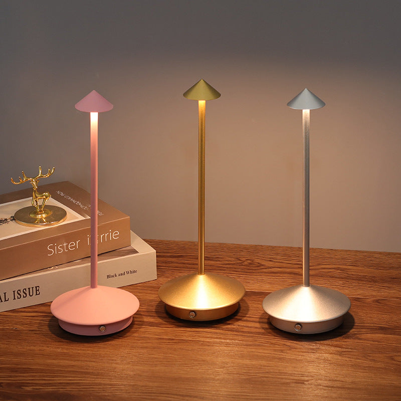 Bordlampe med batteri | Trådløs bordlampe | Dimmbar lampe med touch | Lunelle