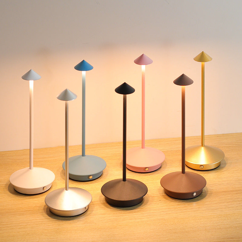 Bordlampe med batteri | Trådløs bordlampe | Dimmbar lampe med touch | Lunelle