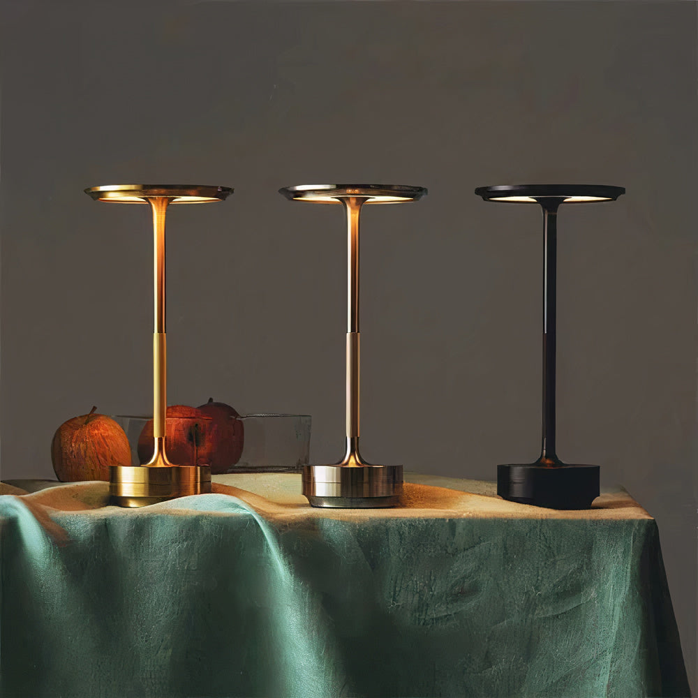 LumenArt - Elegant bordlampe fra Thomas