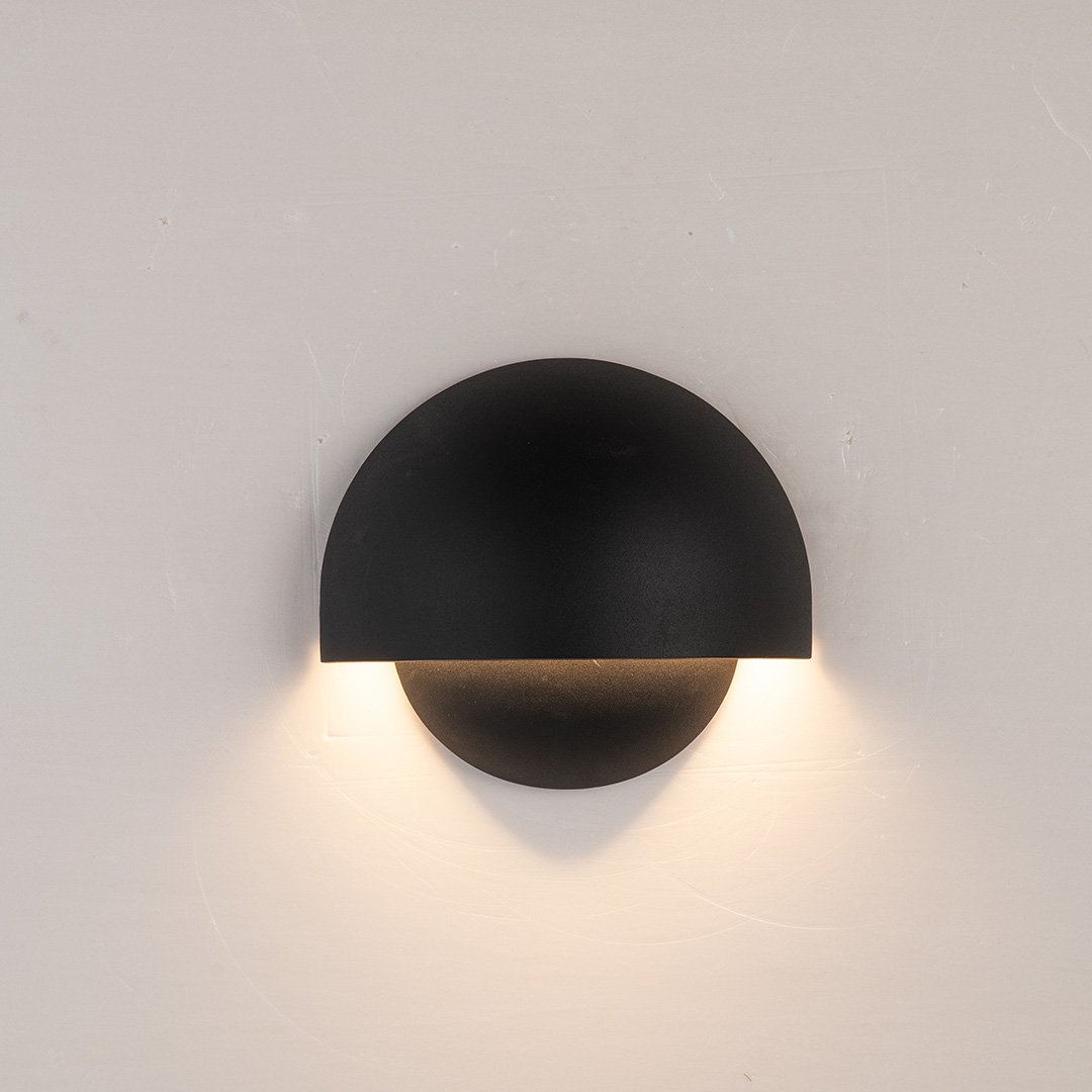 AquaLight - LED-Udendørs Væglampe med varmt lys